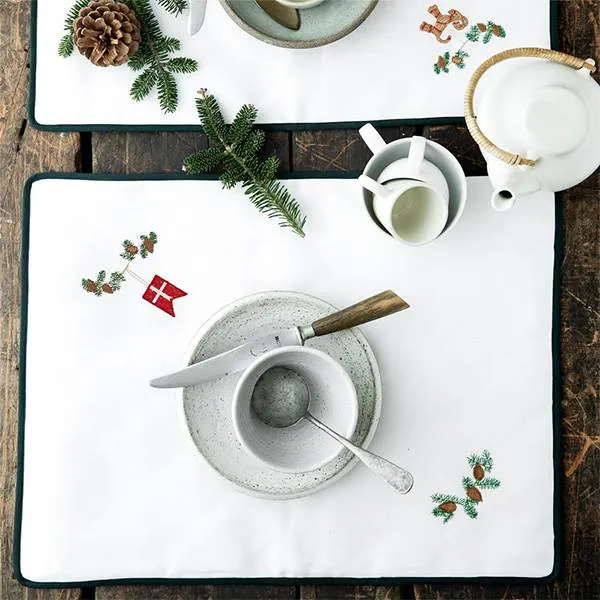 Langkilde & Søn - Julunderlägg med flagga - 38 x 50 cm.